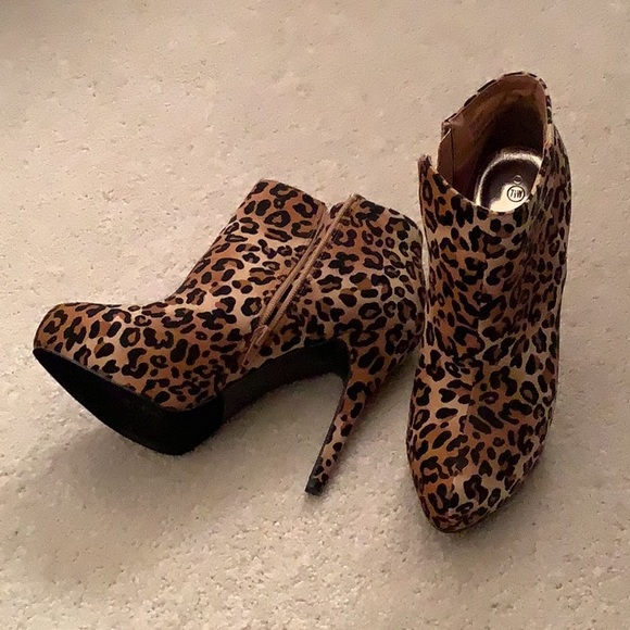 Animal print boot - Picture 4 of 4
